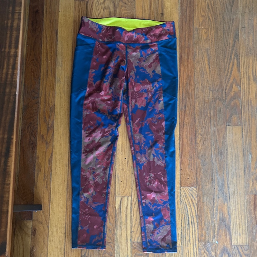 🧘‍♀️Without Walls 🧘‍♀️Yoga Athletic Legging - Medium